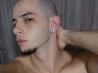 isaacblaze_ avatar