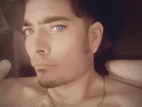 justBlowMe96 avatar