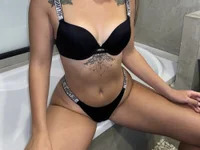 lizzyXpeach avatar