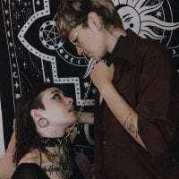lovelockedlips avatar