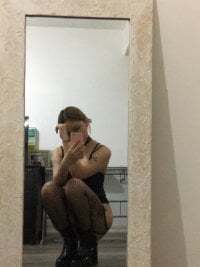 miavelvet1111 avatar