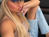 rileyrose1317 avatar