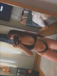 sexyBrunettex1 avatar