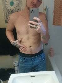 sexywhitedick@xh avatar