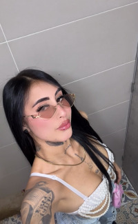 skinnyanddaphne avatar