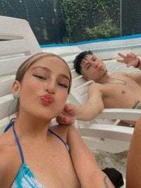 Sweet_paradisew Nude on Cam: Free Live Webcam Show & Chat