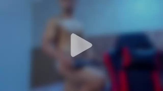 Adonys_Lewis_ photo 6