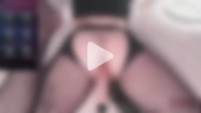 AngelinaRogs photo 3