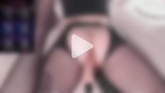 AngelinaRogs photo 14