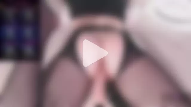 AngelinaRogs photo 3