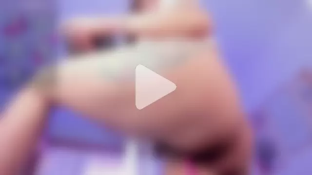 ArianaGolden photo 23