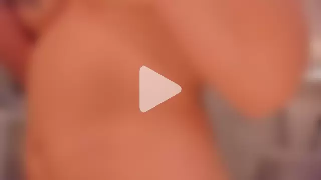 BellaThompsonX photo 14