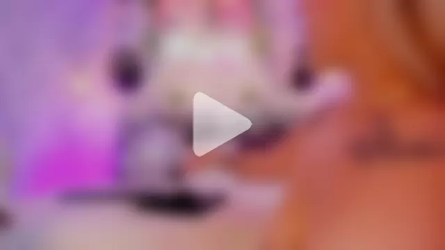 Bonny_and_carrot photo 6