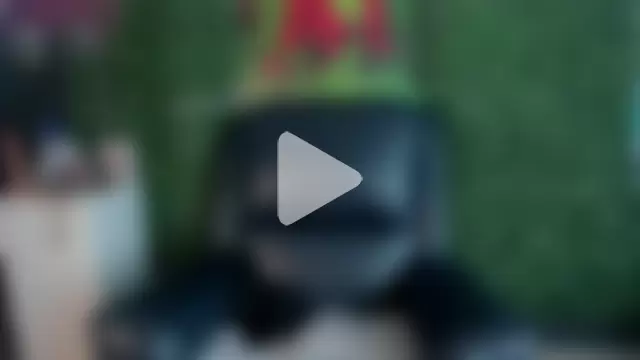 Charlotte__Brown_ photo 2