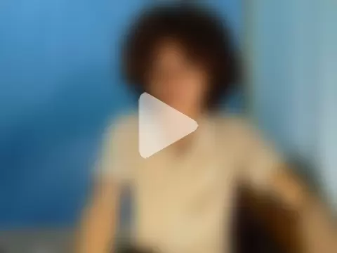 Curlsy24 photo 1