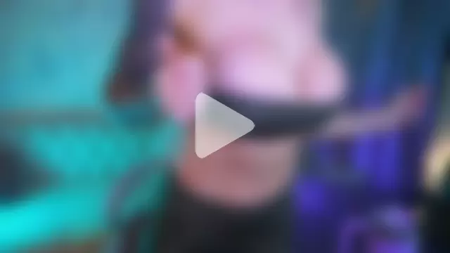 CurlyCandyXX photo 9