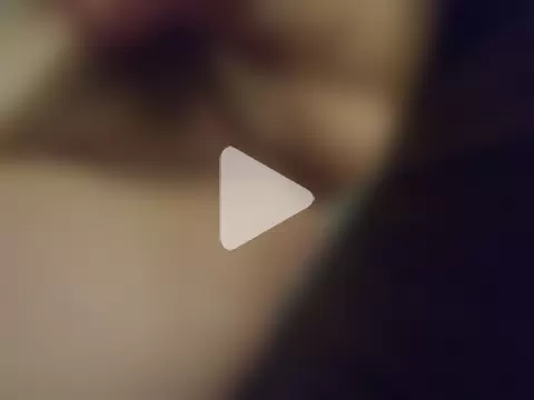 CurvySquirter69 photo 1