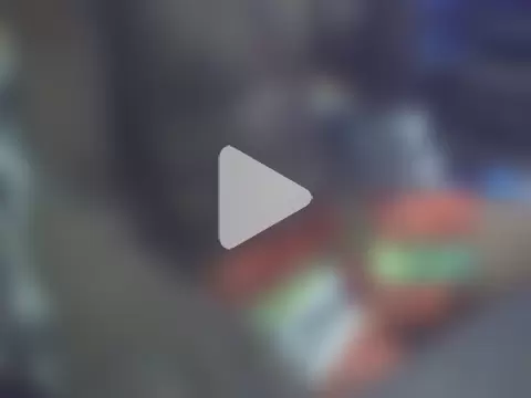 De_maskedcouple photo 22