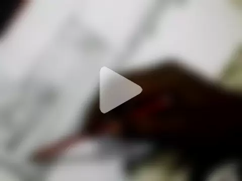 De_maskedcouple photo 21