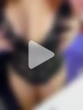 Ellie-L-Elizabeth photo 7