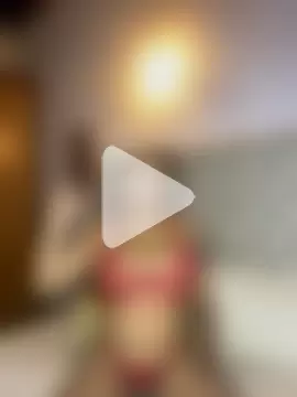 Eloisa_cleavage_ photo 13