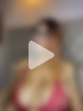 Eloisa_cleavage_ photo 13