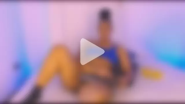 Emily_Williams12 photo 5