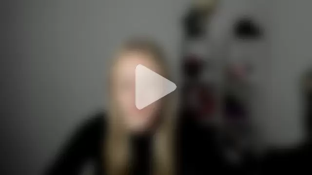 EvelynBlond photo 19