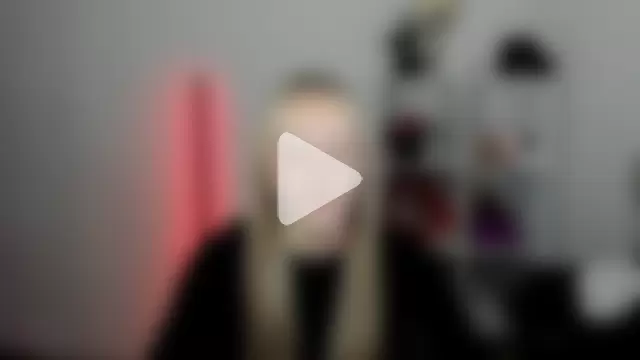 EvelynBlond photo 18
