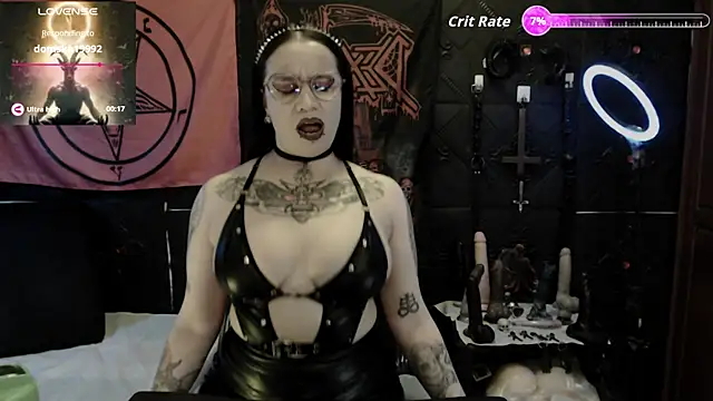 Evil_Queen_666 photo 24