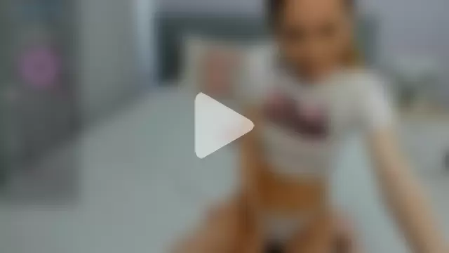 FoxyNika photo 11