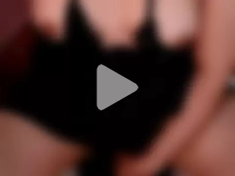 HottyLeciousCum photo 11