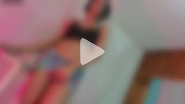 Itsme_Daniela photo 1