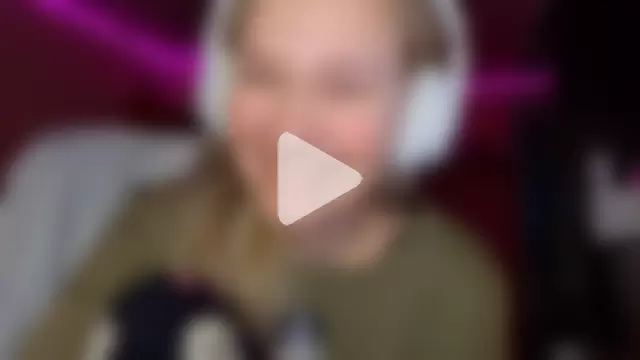 KarinRobertson photo 20