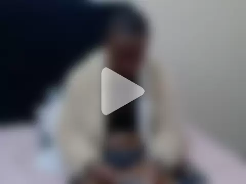 KinkyPetite18 photo 1