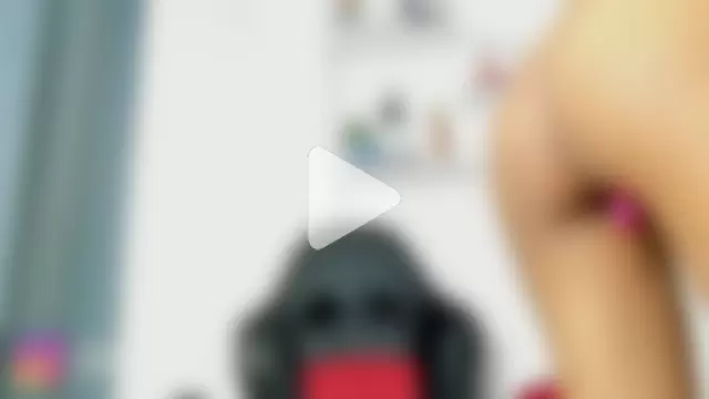 Kloe-squirts photo 10