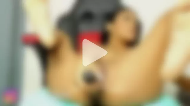 Kloe-squirts photo 7