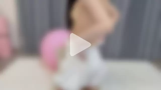 KnockedTwit photo 13