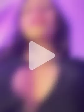 Laura-Khalifa photo 17