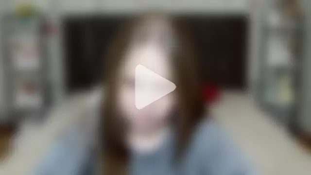LauraHlot photo 7