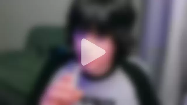 LeonBoykisser photo 1