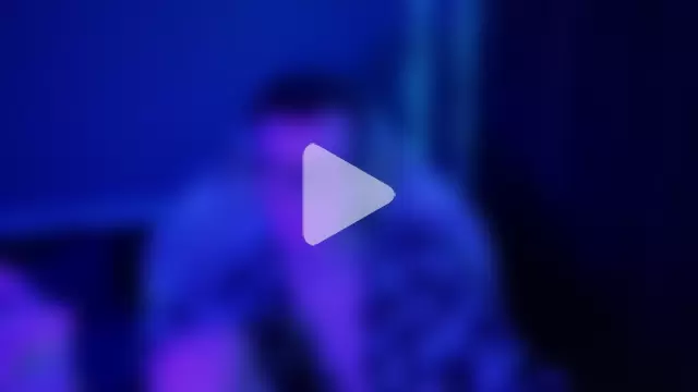 Leonnextdoor photo 10