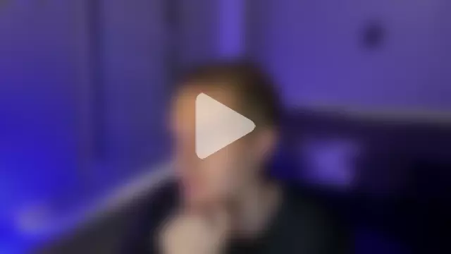 Leonnextdoor photo 26