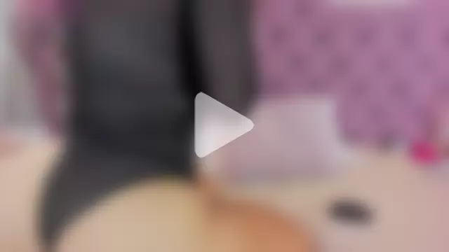 LilyRoxi photo 7