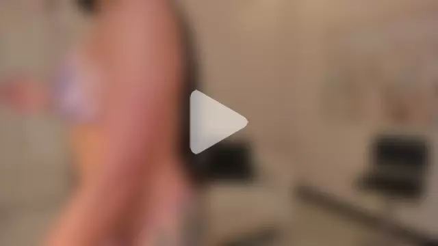 LizzHamilton__ photo 23