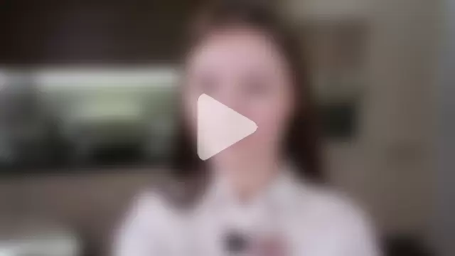 LynHillaire photo 25