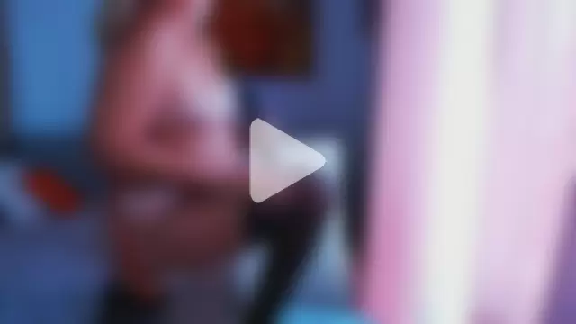 Magic_Blondie photo 11