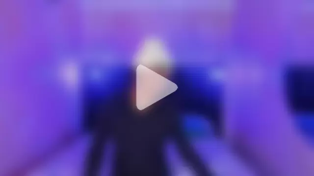 Maxim-Walker photo 6