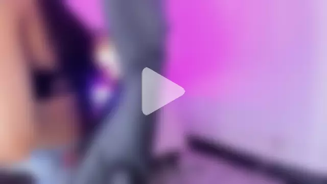 Megan_Miles02 photo 1