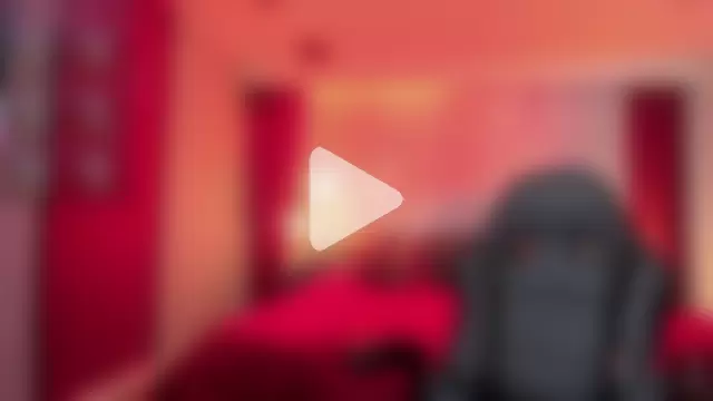 Melanie_silver_ photo 17